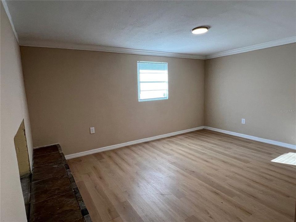 For Sale: $410,000 (4 beds, 3 baths, 2064 Square Feet)