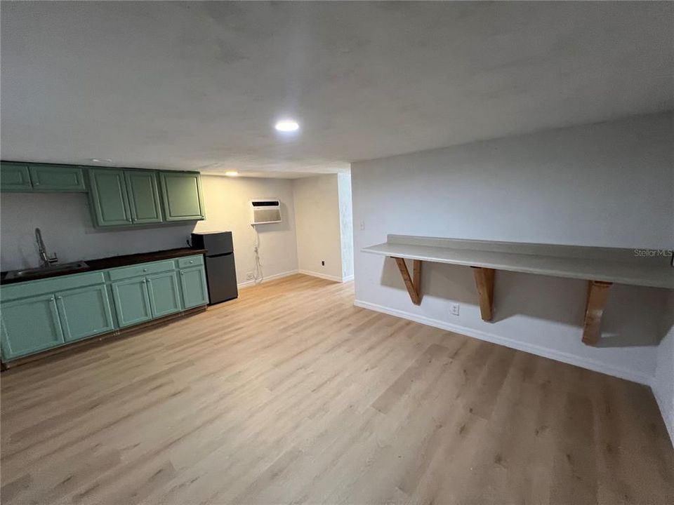 For Sale: $410,000 (4 beds, 3 baths, 2064 Square Feet)