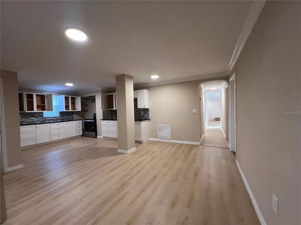 For Sale: $410,000 (4 beds, 3 baths, 2064 Square Feet)