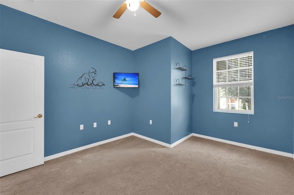 For Sale: $239,000 (3 beds, 2 baths, 1957 Square Feet)