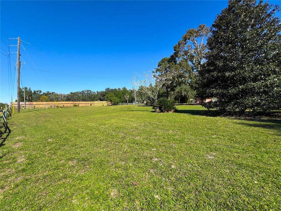 На продажу: $215,000 (3 спален, 2 ванн, 1726 Квадратных фут)