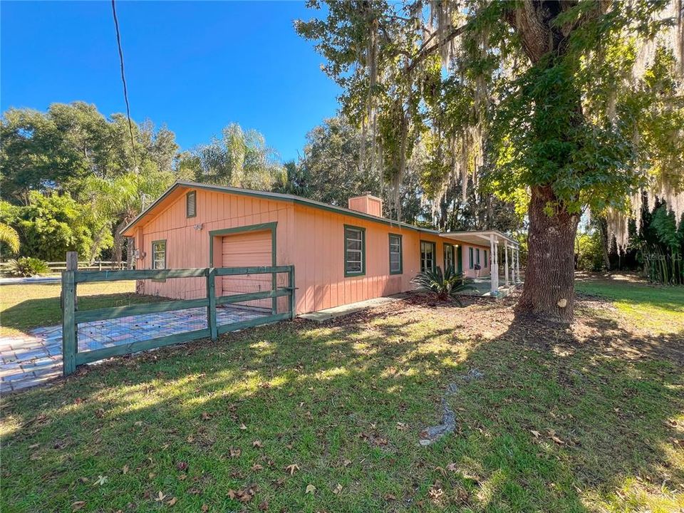 На продажу: $215,000 (3 спален, 2 ванн, 1726 Квадратных фут)