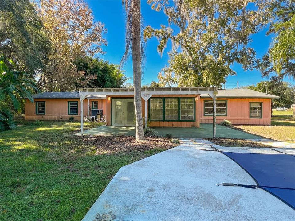 На продажу: $215,000 (3 спален, 2 ванн, 1726 Квадратных фут)