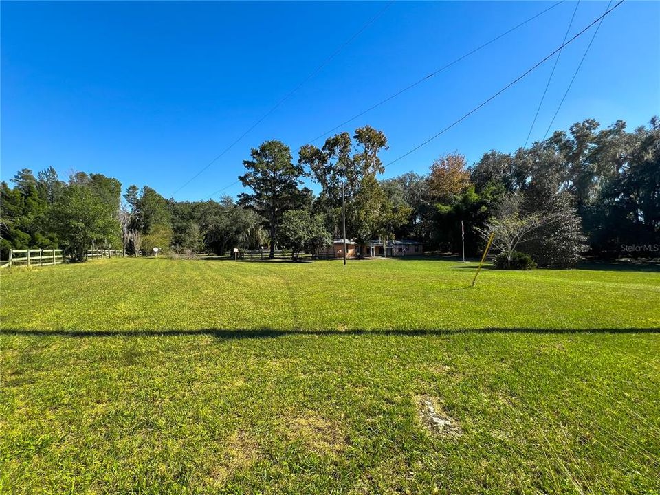 На продажу: $215,000 (3 спален, 2 ванн, 1726 Квадратных фут)