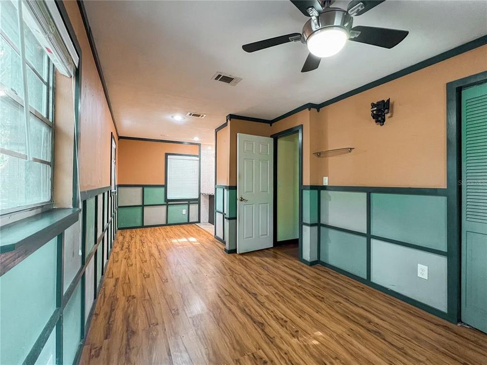 На продажу: $215,000 (3 спален, 2 ванн, 1726 Квадратных фут)