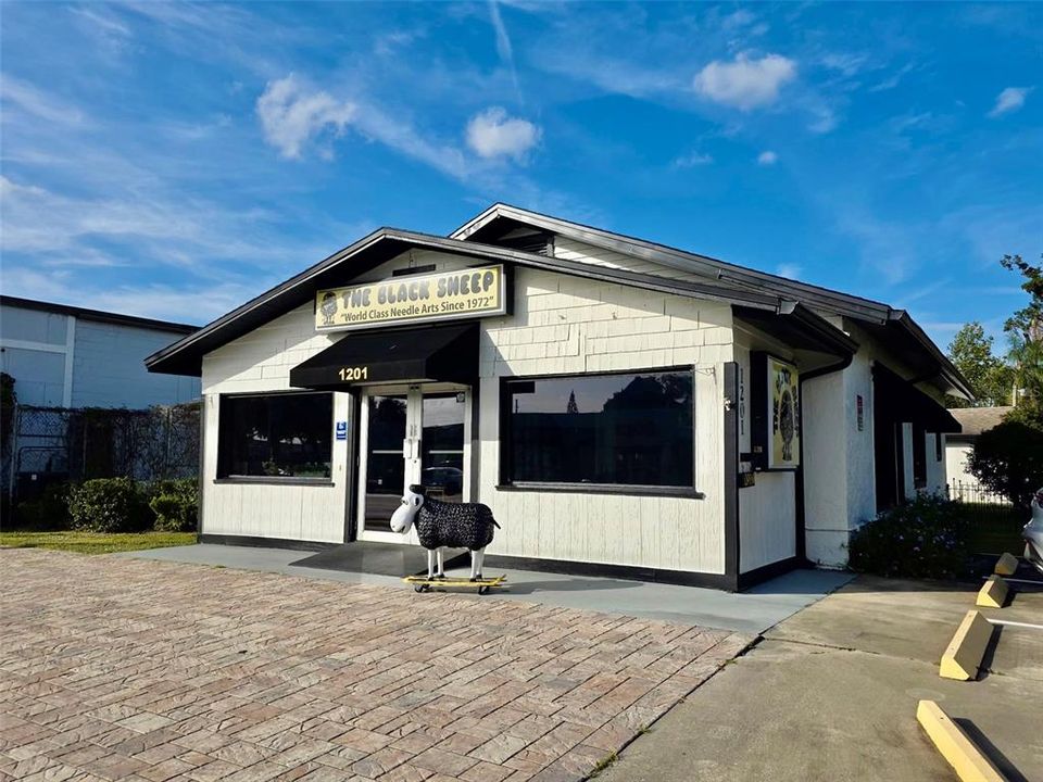 For Sale: $38,875 (0 beds, 0 baths, 1555 Square Feet)