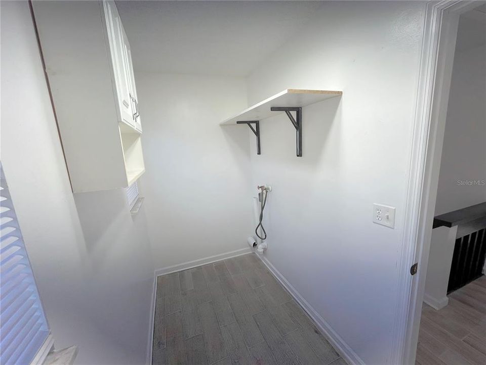 出租: $1,325 (2 贝兹, 1 浴室, 996 平方英尺)