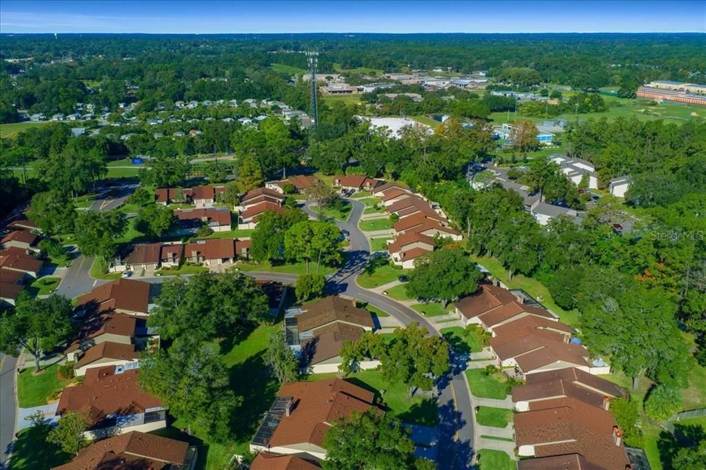 For Sale: $189,900 (2 beds, 2 baths, 1374 Square Feet)