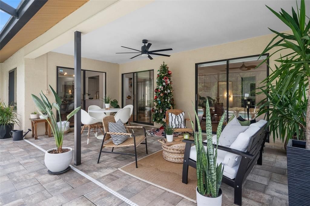 For Sale: $425,000 (4 beds, 3 baths, 2213 Square Feet)