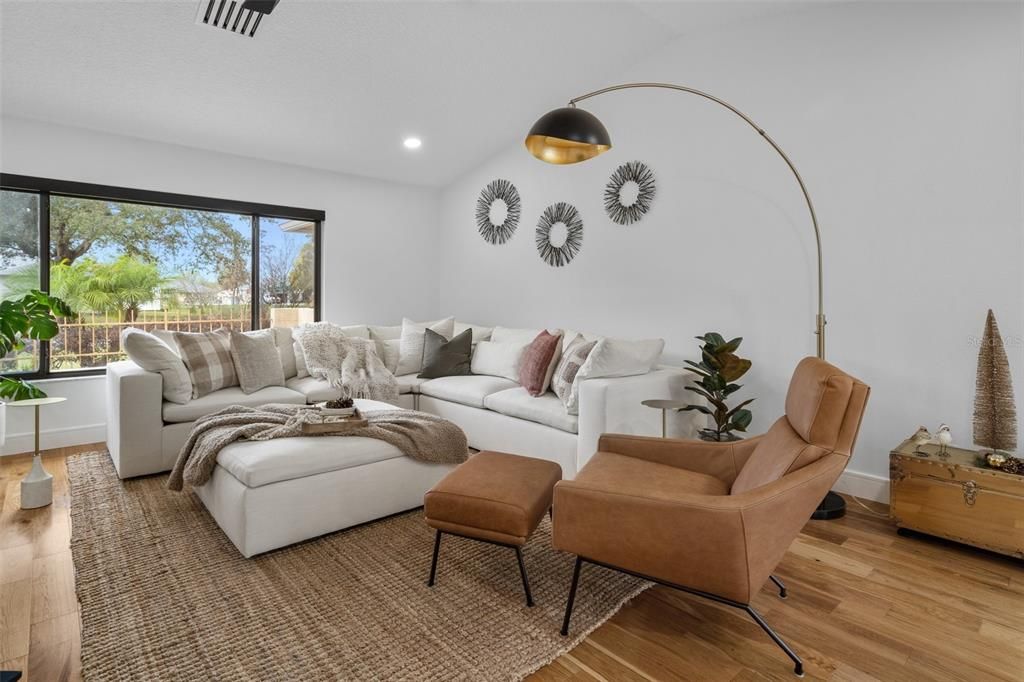 For Sale: $425,000 (4 beds, 3 baths, 2213 Square Feet)