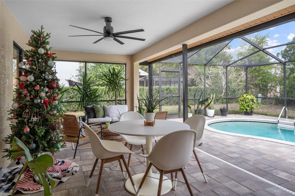 For Sale: $425,000 (4 beds, 3 baths, 2213 Square Feet)