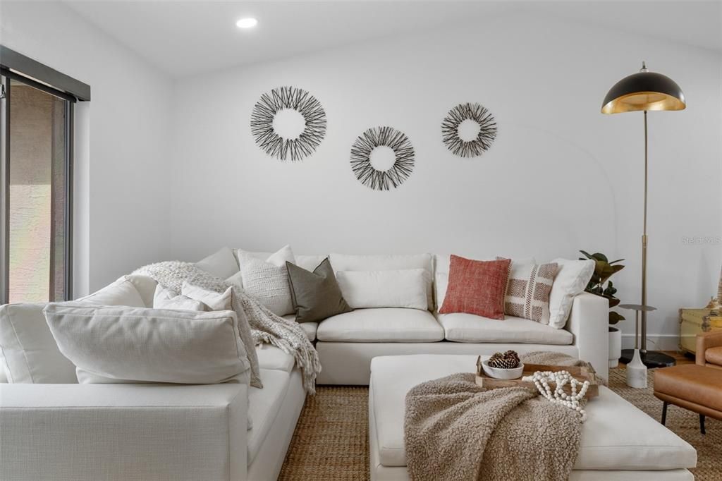 For Sale: $425,000 (4 beds, 3 baths, 2213 Square Feet)