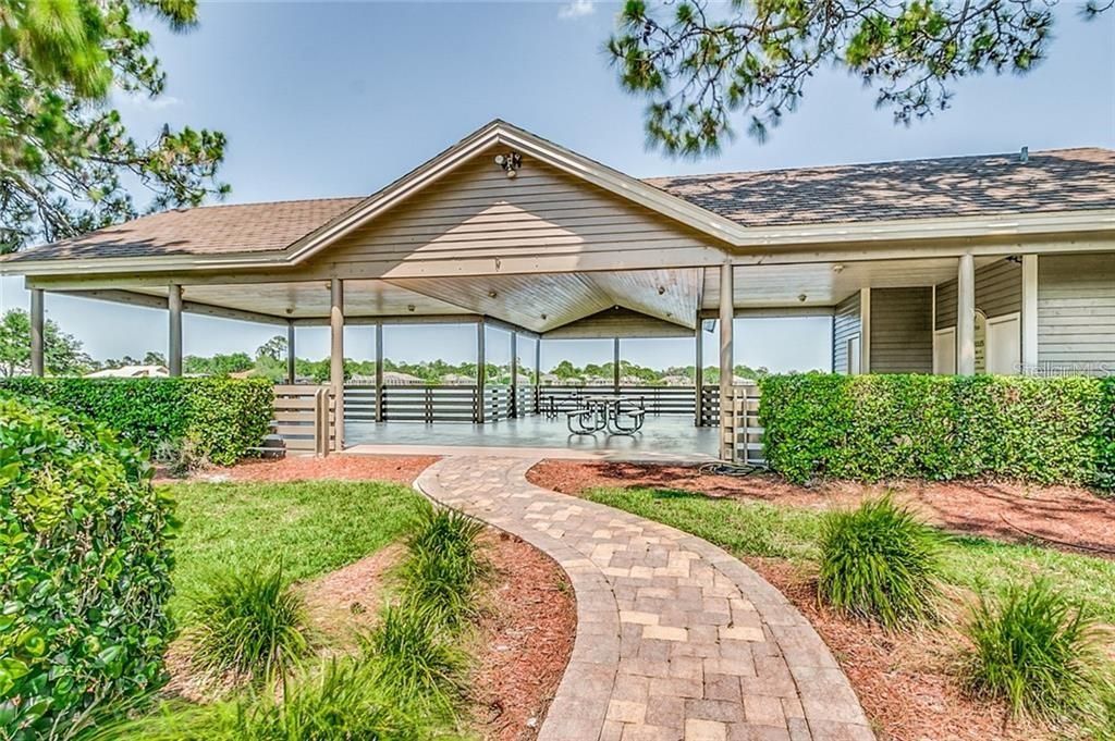 В аренду: $2,600 (3 спален, 3 ванн, 2247 Квадратных фут)