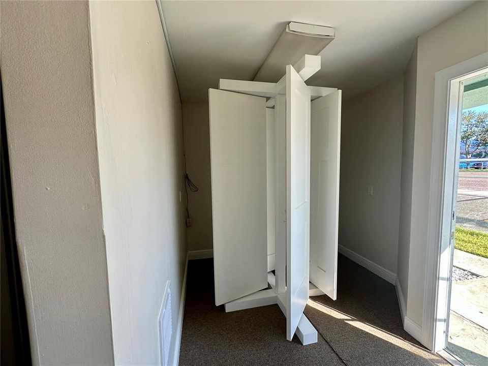 待售: $27,600 (0 贝兹, 0 浴室, 768 平方英尺)