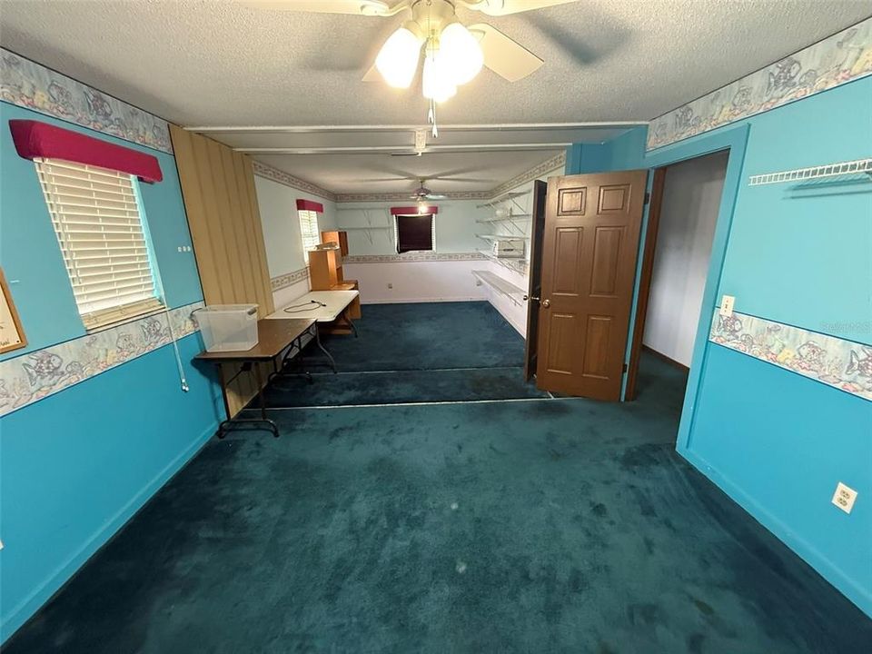 合同活跃: $565,000 (3 贝兹, 2 浴室, 2346 平方英尺)