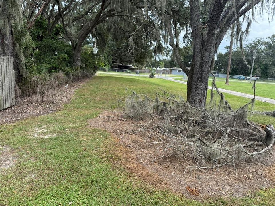 合同活跃: $565,000 (3 贝兹, 2 浴室, 2346 平方英尺)