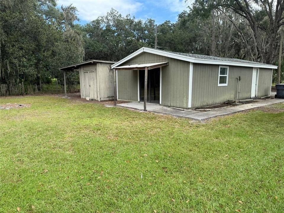 合同活跃: $565,000 (3 贝兹, 2 浴室, 2346 平方英尺)