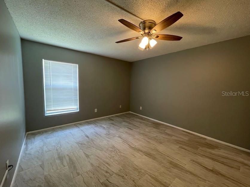 出租: $1,500 (2 贝兹, 2 浴室, 912 平方英尺)