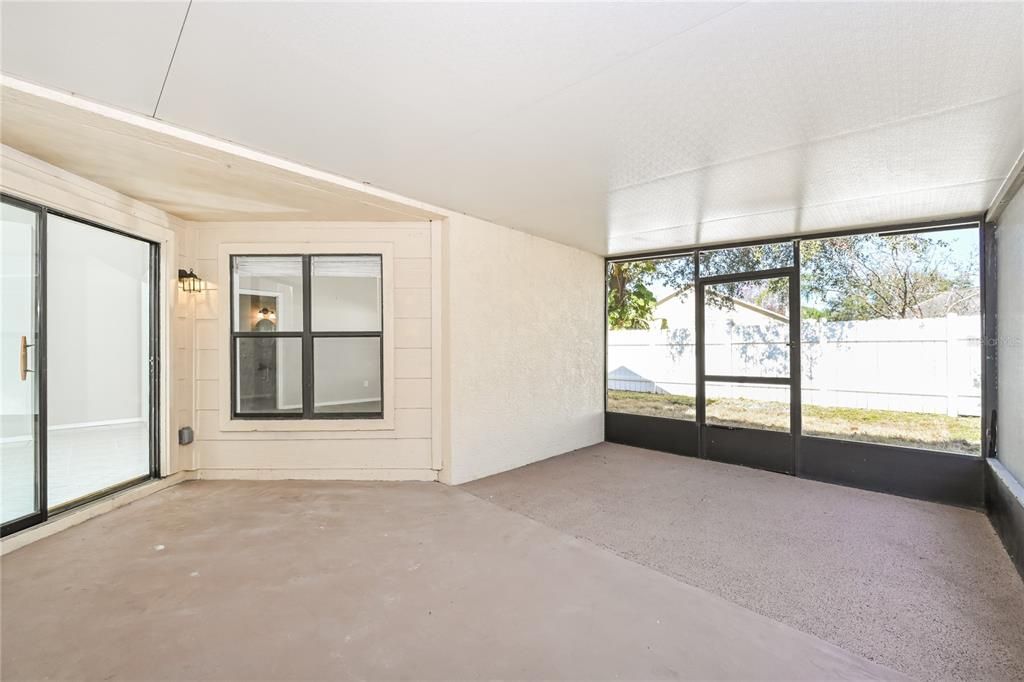 For Rent: $2,190 (3 beds, 2 baths, 1346 Square Feet)