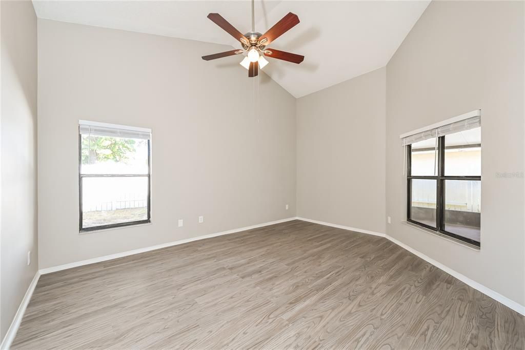 For Rent: $2,190 (3 beds, 2 baths, 1346 Square Feet)