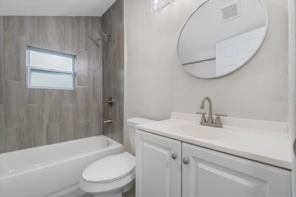 待售: $350,000 (3 贝兹, 2 浴室, 1280 平方英尺)