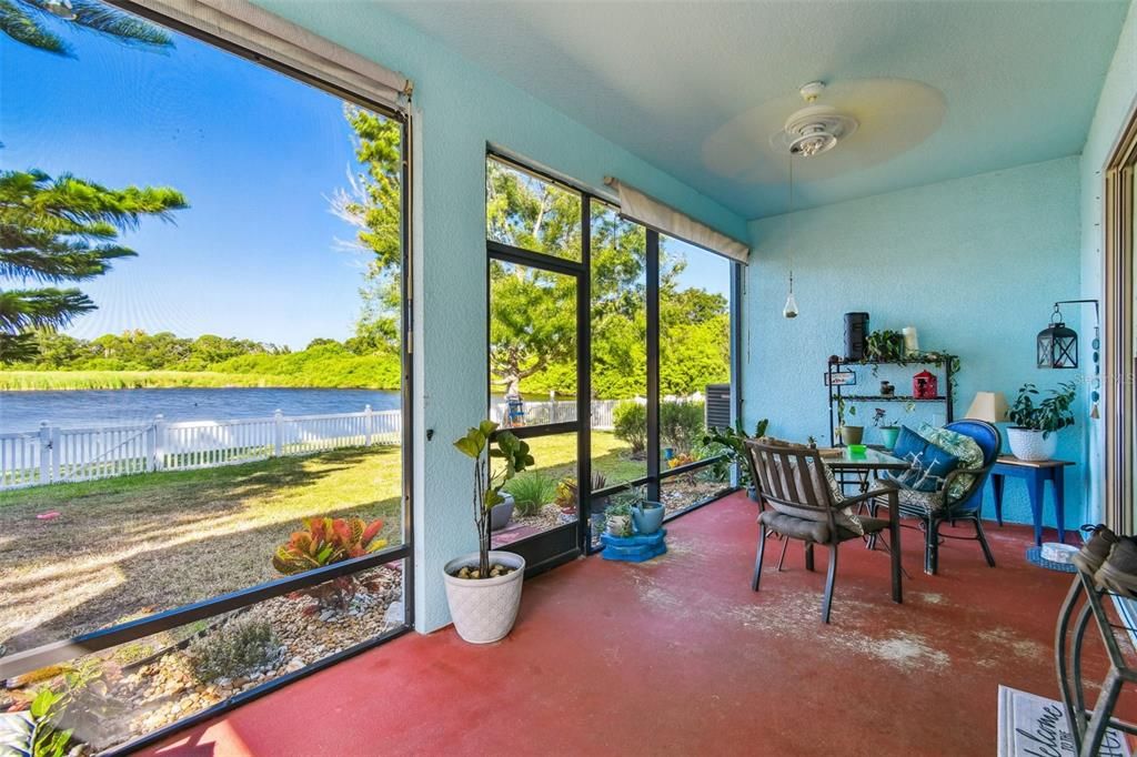 На продажу: $379,000 (4 спален, 2 ванн, 2045 Квадратных фут)