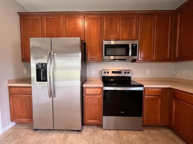 For Rent: $2,395 (3 beds, 2 baths, 1516 Square Feet)