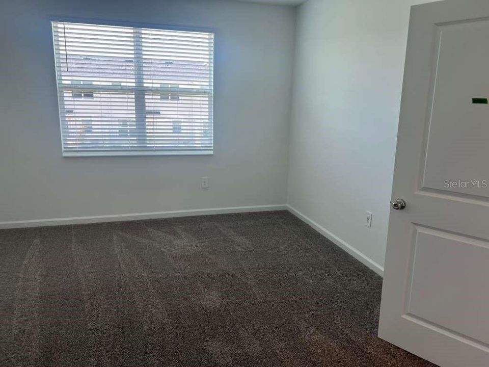 出租: $2,800 (4 贝兹, 3 浴室, 1954 平方英尺)