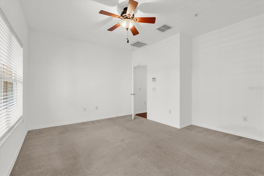 出租: $2,700 (4 贝兹, 3 浴室, 2146 平方英尺)