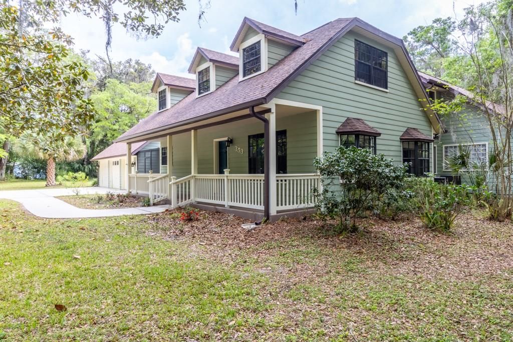 For Sale: $524,000 (3 beds, 3 baths, 2682 Square Feet)