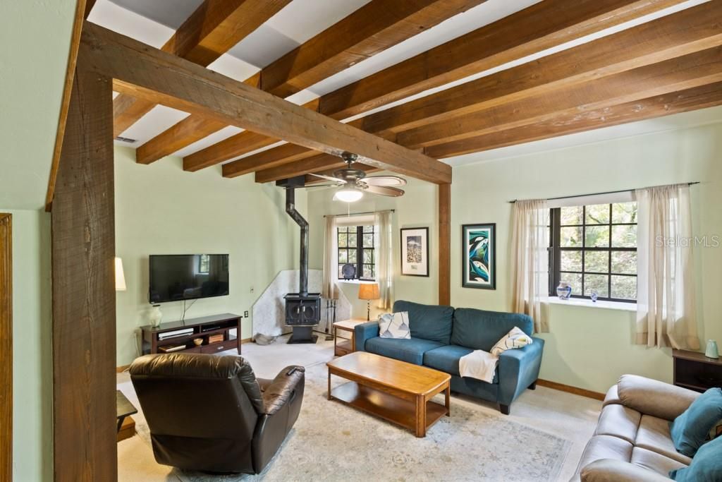 For Sale: $524,000 (3 beds, 3 baths, 2682 Square Feet)