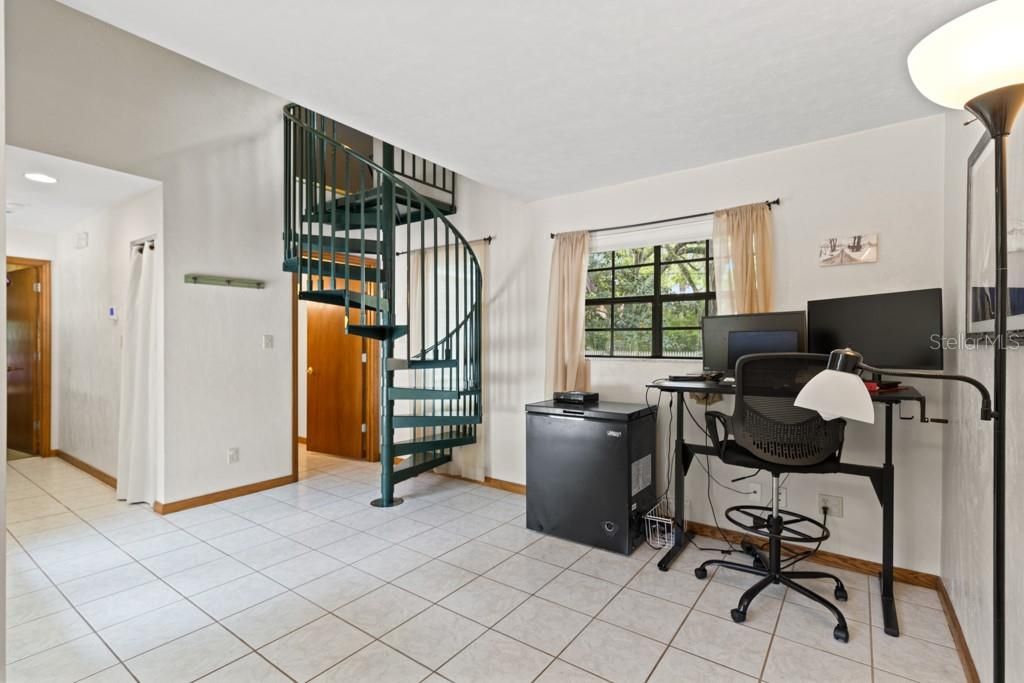 For Sale: $524,000 (3 beds, 3 baths, 2682 Square Feet)