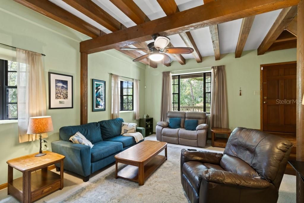 For Sale: $524,000 (3 beds, 3 baths, 2682 Square Feet)