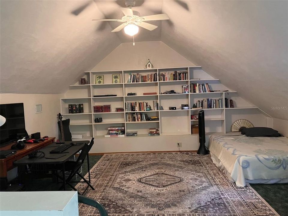 For Sale: $524,000 (3 beds, 3 baths, 2682 Square Feet)