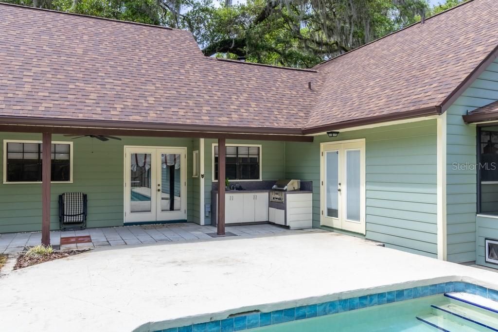 For Sale: $524,000 (3 beds, 3 baths, 2682 Square Feet)