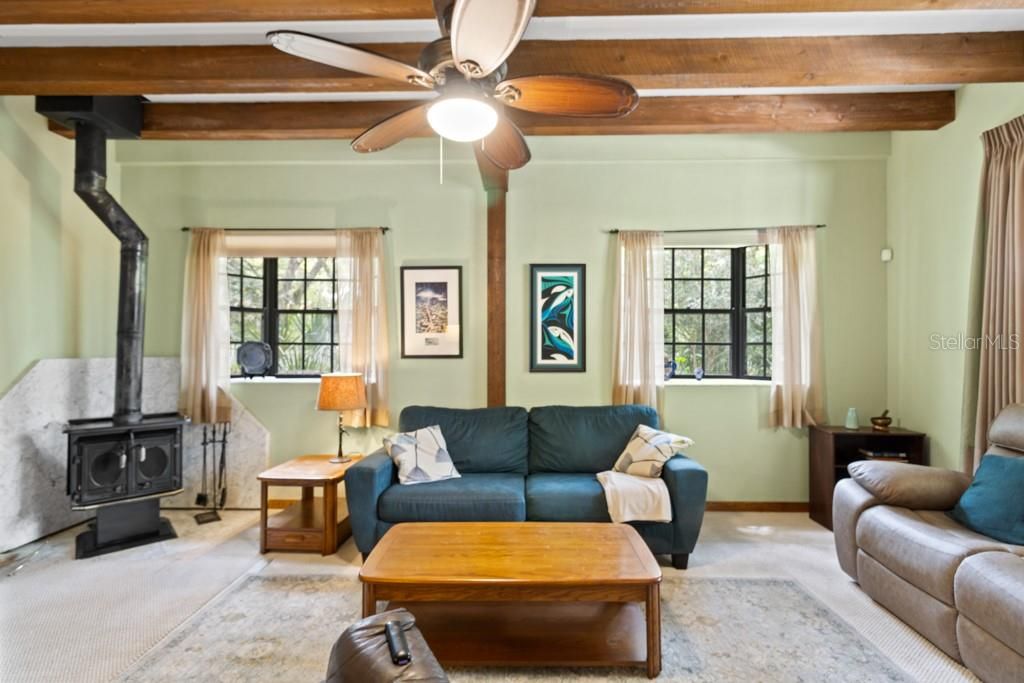 For Sale: $524,000 (3 beds, 3 baths, 2682 Square Feet)