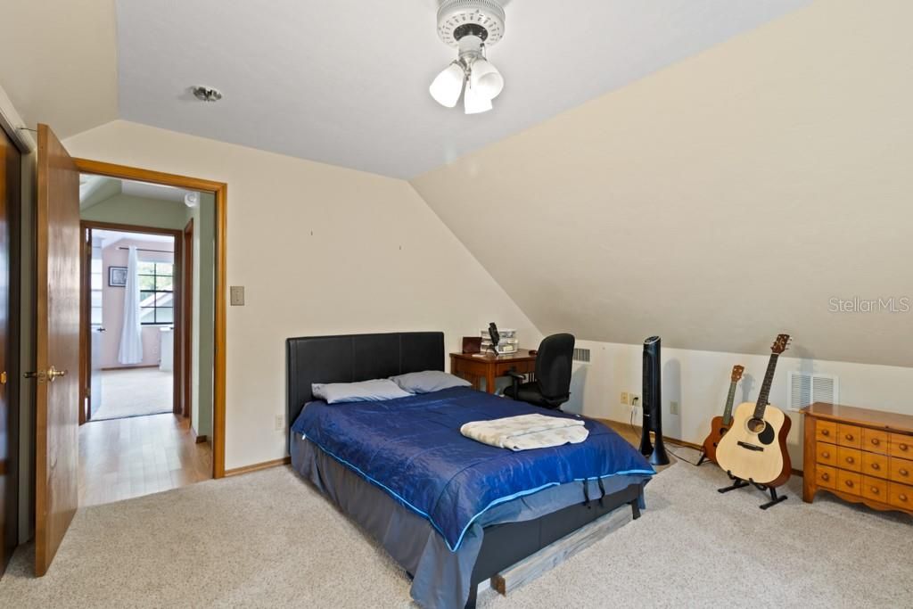 For Sale: $524,000 (3 beds, 3 baths, 2682 Square Feet)