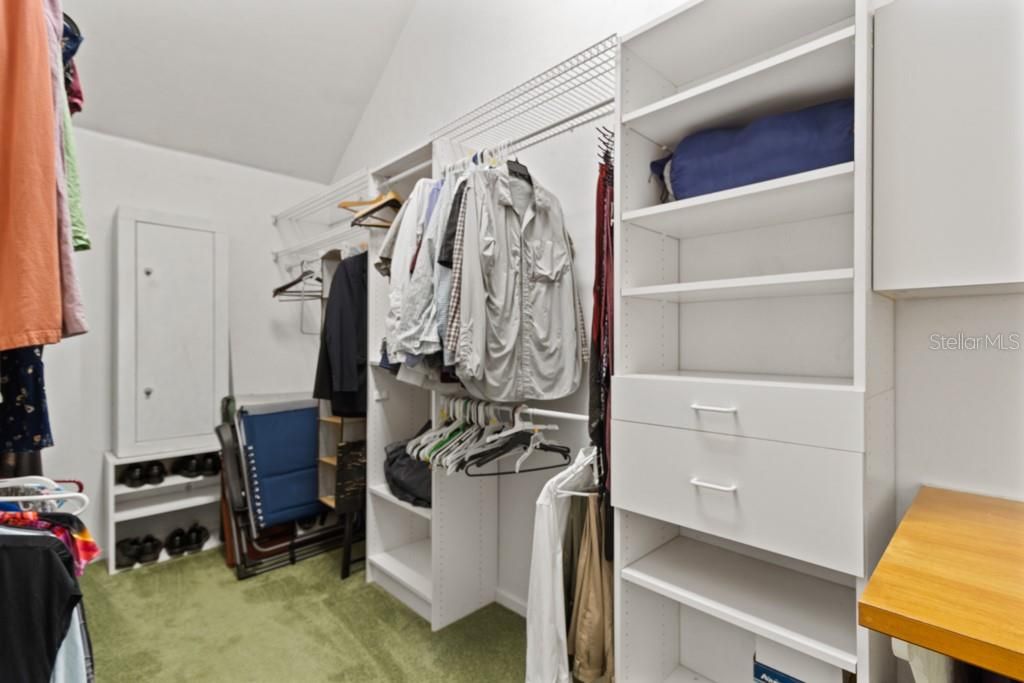 For Sale: $524,000 (3 beds, 3 baths, 2682 Square Feet)