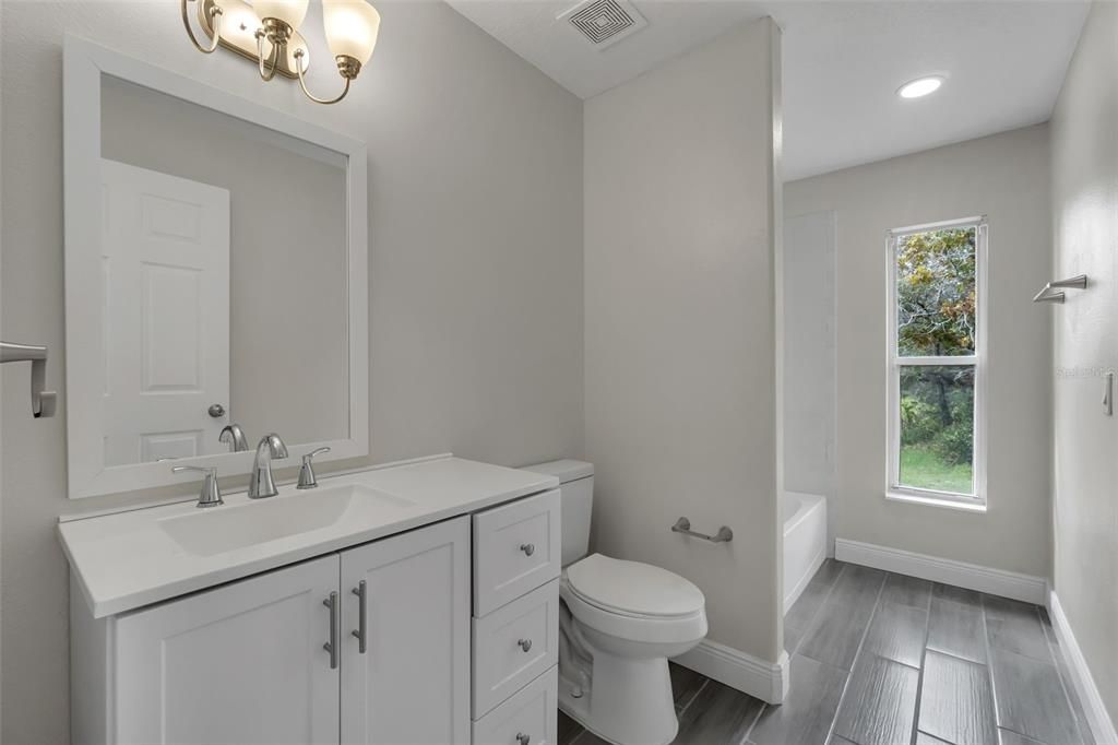 На продажу: $289,000 (3 спален, 2 ванн, 1764 Квадратных фут)