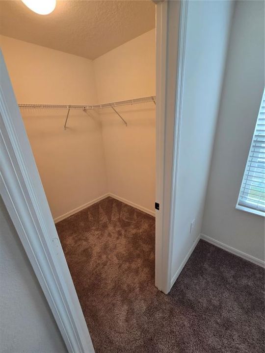 В аренду: $2,300 (3 спален, 2 ванн, 1557 Квадратных фут)