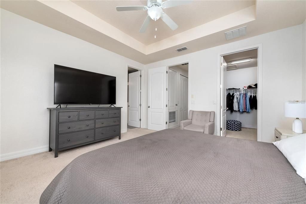 待售: $420,000 (3 贝兹, 2 浴室, 1641 平方英尺)