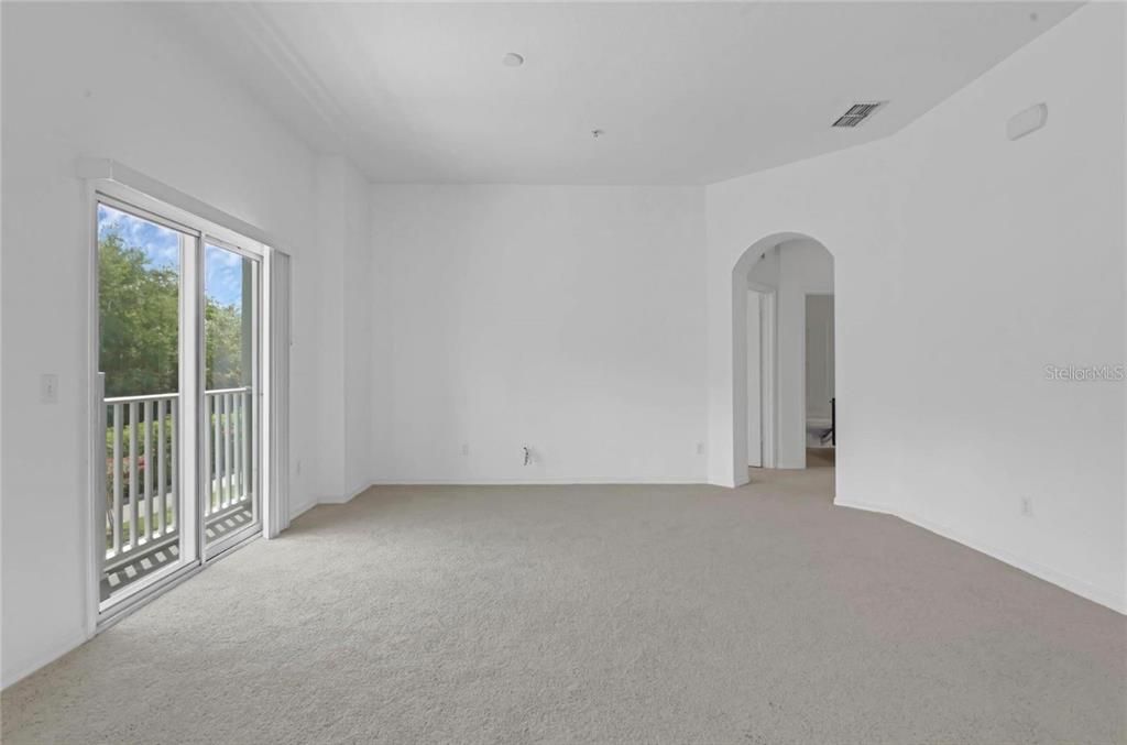 出租: $2,200 (2 贝兹, 2 浴室, 1305 平方英尺)