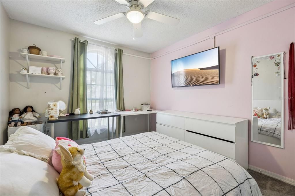 For Sale: $360,000 (4 beds, 2 baths, 1644 Square Feet)