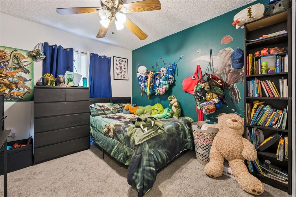 For Sale: $360,000 (4 beds, 2 baths, 1644 Square Feet)