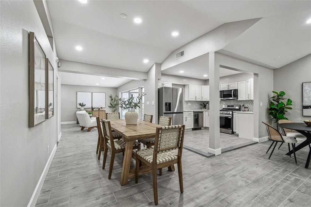 For Sale: $895,000 (3 beds, 3 baths, 1984 Square Feet)