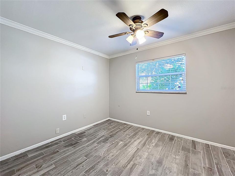 For Sale: $325,000 (3 beds, 2 baths, 1596 Square Feet)