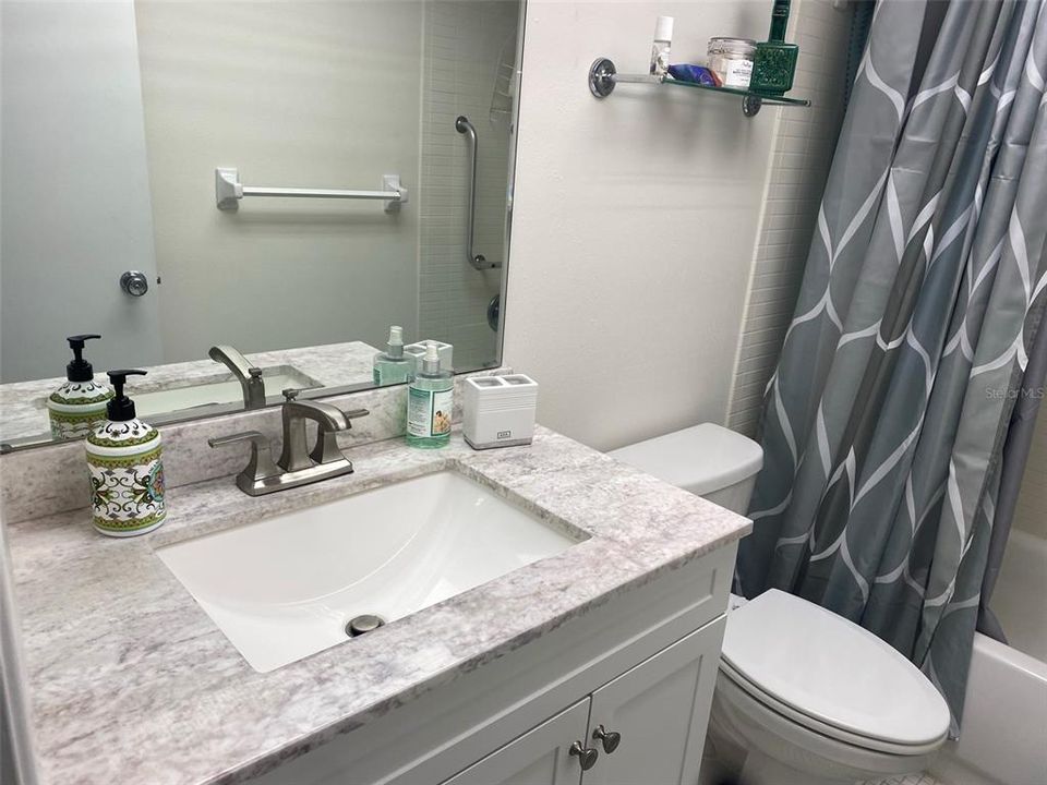 For Rent: $2,500 (2 beds, 2 baths, 1350 Square Feet)