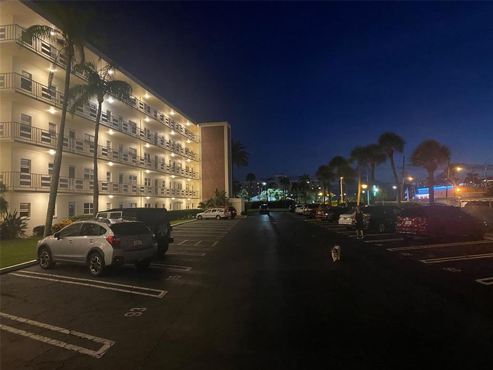 For Rent: $2,500 (2 beds, 2 baths, 1350 Square Feet)