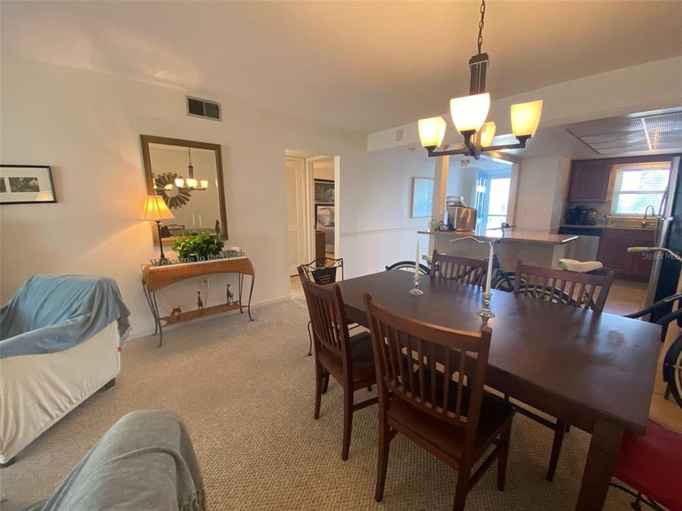 For Rent: $2,500 (2 beds, 2 baths, 1350 Square Feet)