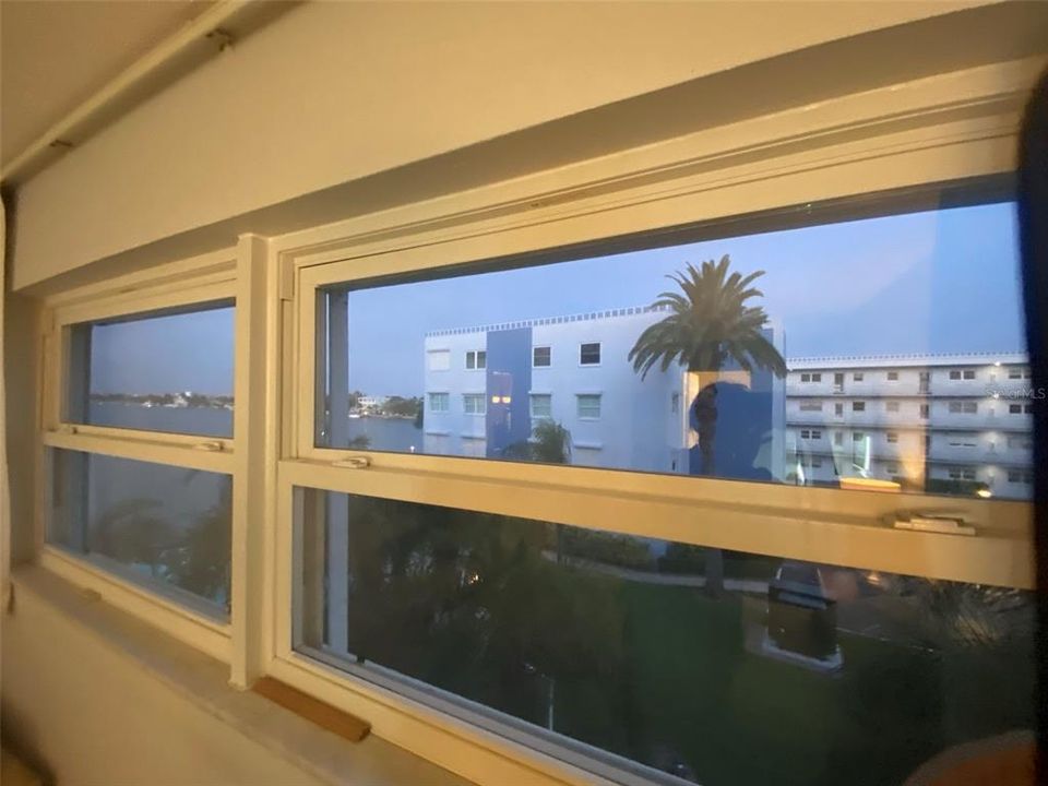 For Rent: $2,500 (2 beds, 2 baths, 1350 Square Feet)